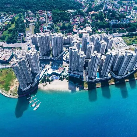 Cozy Beachfront Seaview With 2 Carparks Foc Netflix Access And Youtube Premium 3Beds3Bath 6-11Pax By Minshuku Johor Bahru Exterior photo